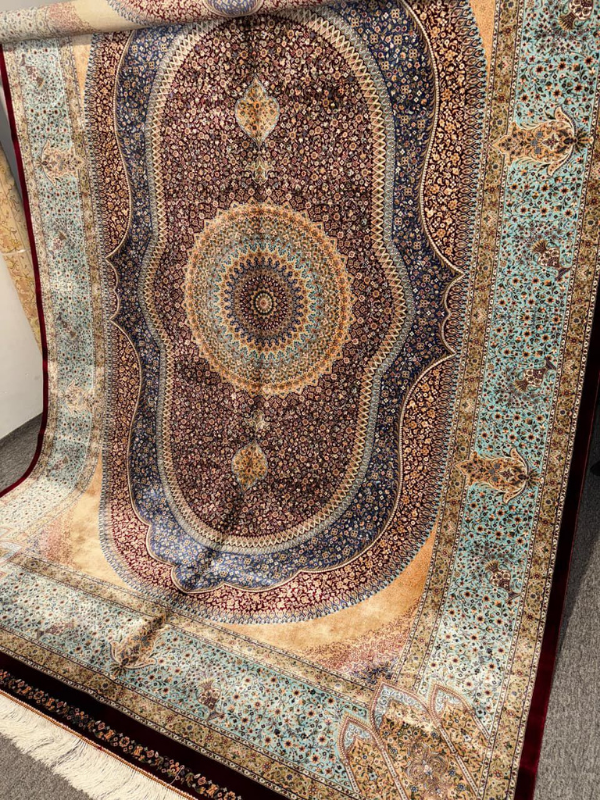 Persian Machine made Tabriz Carpet, Size 5’x7’